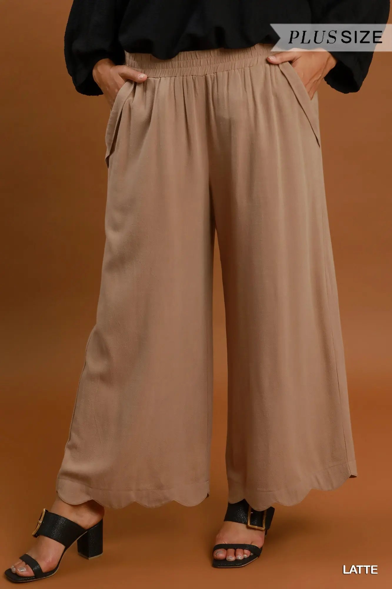 Plus Latte Scallop Pant