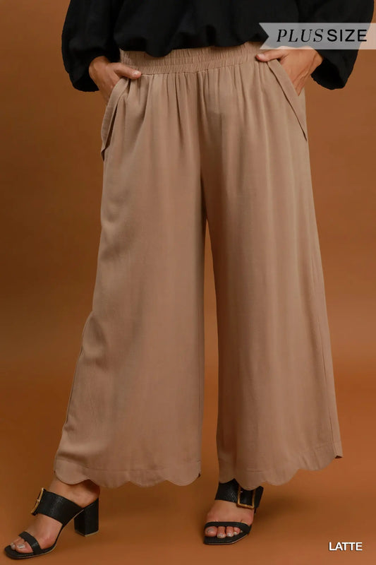 Plus Latte Scallop Pant